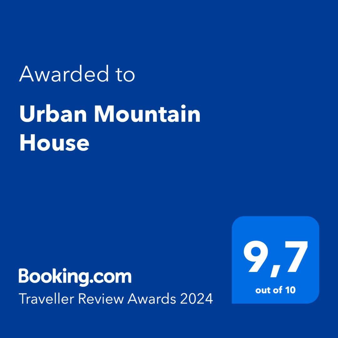 Urban Mountain House Daire Karpenísion Dış mekan fotoğraf